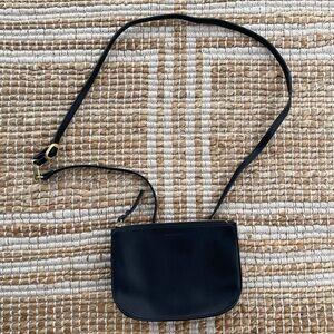LO & SONS Black Leather Crossbody Bag Minimalist Gold Hardware Travel Work
